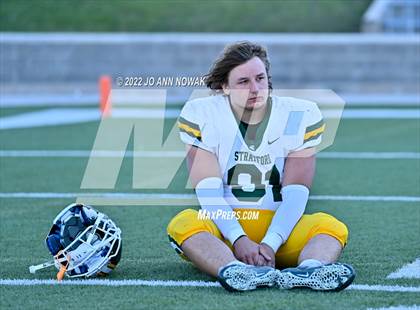 Thumbnail 1 in Heights vs. Stratford (UIL 6A Bi-District Playoff) photogallery.