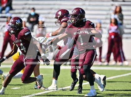 Thumbnail 2 in Heights vs. Stratford (UIL 6A Bi-District Playoff) photogallery.