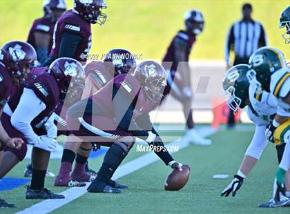 Thumbnail 1 in Heights vs. Stratford (UIL 6A Bi-District Playoff) photogallery.