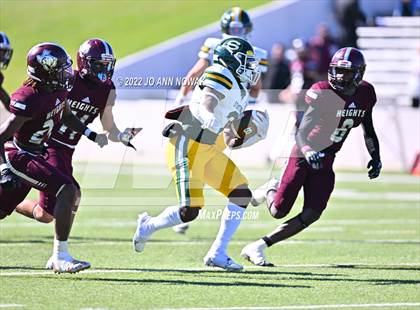 Thumbnail 1 in Heights vs. Stratford (UIL 6A Bi-District Playoff) photogallery.