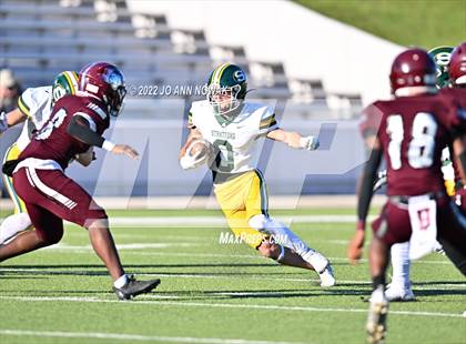 Thumbnail 3 in Heights vs. Stratford (UIL 6A Bi-District Playoff) photogallery.