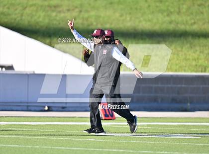 Thumbnail 3 in Heights vs. Stratford (UIL 6A Bi-District Playoff) photogallery.