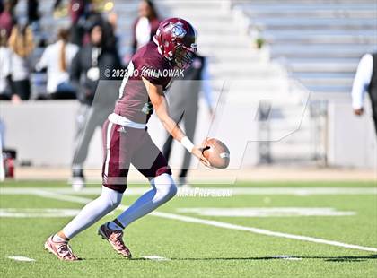 Thumbnail 2 in Heights vs. Stratford (UIL 6A Bi-District Playoff) photogallery.