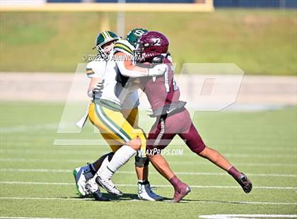 Thumbnail 1 in Heights vs. Stratford (UIL 6A Bi-District Playoff) photogallery.