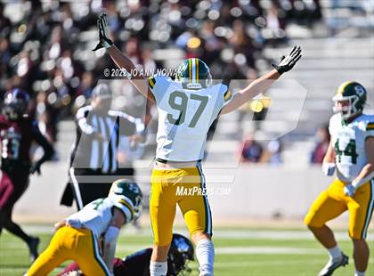 Thumbnail 1 in Heights vs. Stratford (UIL 6A Bi-District Playoff) photogallery.