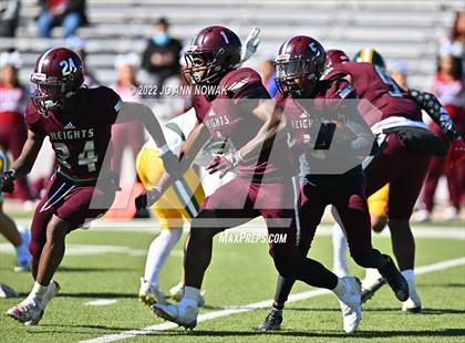 Thumbnail 3 in Heights vs. Stratford (UIL 6A Bi-District Playoff) photogallery.