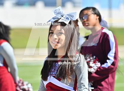 Thumbnail 2 in Heights vs. Stratford (UIL 6A Bi-District Playoff) photogallery.