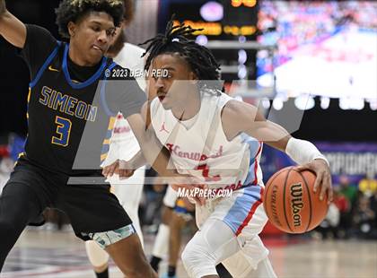 Thumbnail 2 in Simeon vs. Kenwood photogallery.