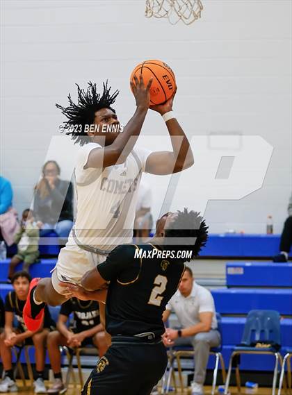 Thumbnail 2 in Carrollton vs. South Gwinnett (Tournament of Champions) photogallery.