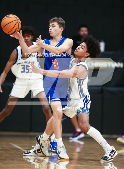 Thumbnail 3 in Windward vs  San Marcos (The Warrior Showcase) photogallery.