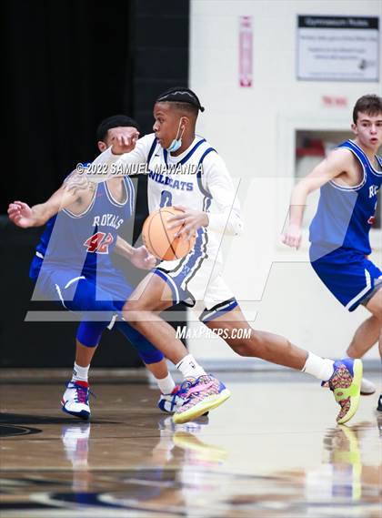 Thumbnail 2 in Windward vs  San Marcos (The Warrior Showcase) photogallery.