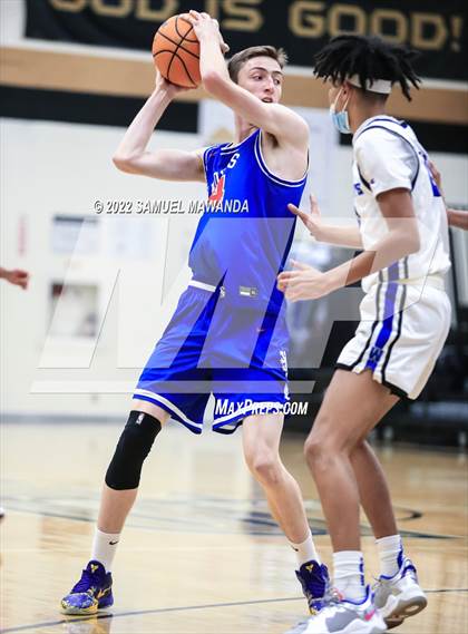 Thumbnail 1 in Windward vs  San Marcos (The Warrior Showcase) photogallery.