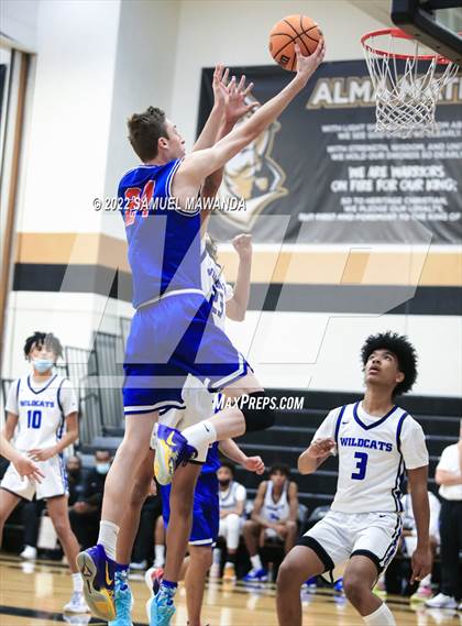 Thumbnail 1 in Windward vs  San Marcos (The Warrior Showcase) photogallery.