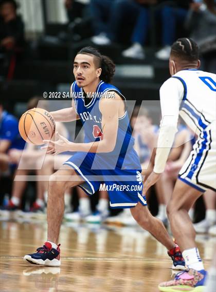 Thumbnail 3 in Windward vs  San Marcos (The Warrior Showcase) photogallery.
