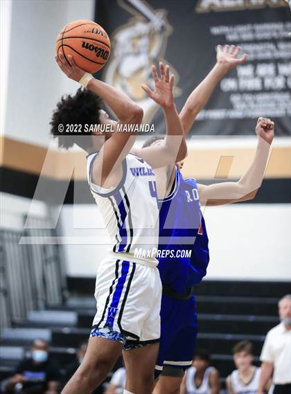 Thumbnail 2 in Windward vs  San Marcos (The Warrior Showcase) photogallery.