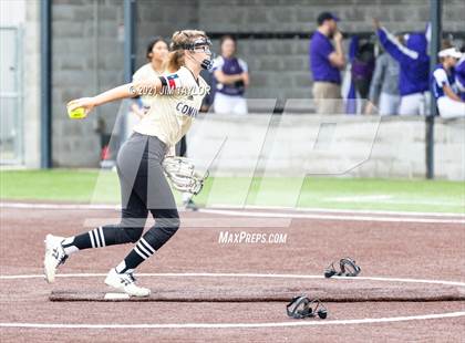 Thumbnail 2 in Jacksboro vs Comanche (UIL 3A Bi-District) photogallery.