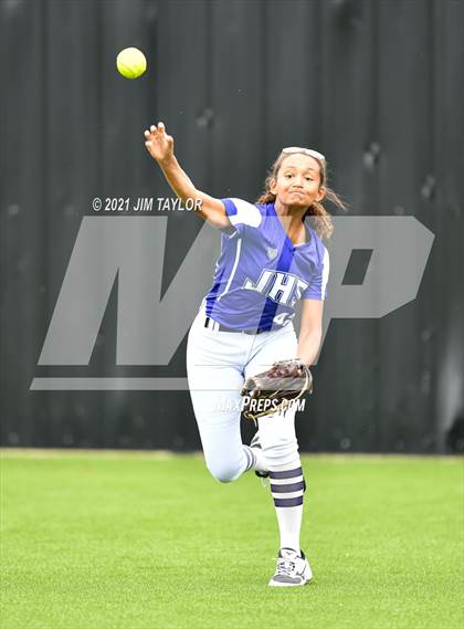 Thumbnail 2 in Jacksboro vs Comanche (UIL 3A Bi-District) photogallery.