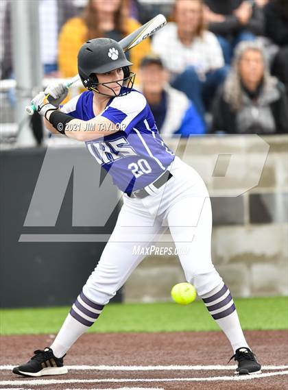 Thumbnail 2 in Jacksboro vs Comanche (UIL 3A Bi-District) photogallery.