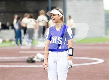 Thumbnail 1 in Jacksboro vs Comanche (UIL 3A Bi-District) photogallery.
