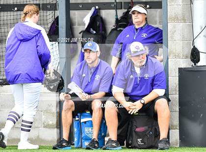 Thumbnail 2 in Jacksboro vs Comanche (UIL 3A Bi-District) photogallery.