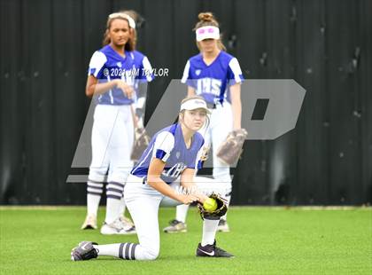 Thumbnail 1 in Jacksboro vs Comanche (UIL 3A Bi-District) photogallery.