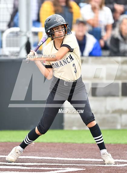 Thumbnail 2 in Jacksboro vs Comanche (UIL 3A Bi-District) photogallery.