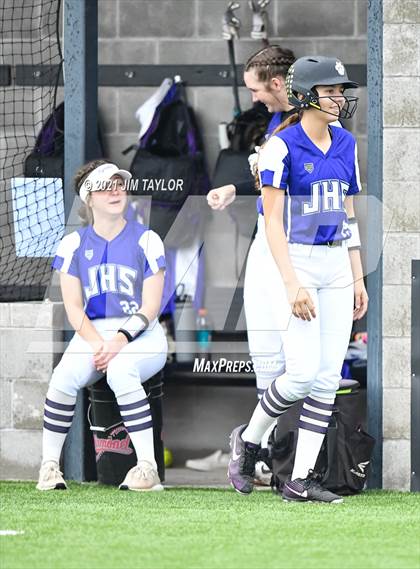 Thumbnail 3 in Jacksboro vs Comanche (UIL 3A Bi-District) photogallery.