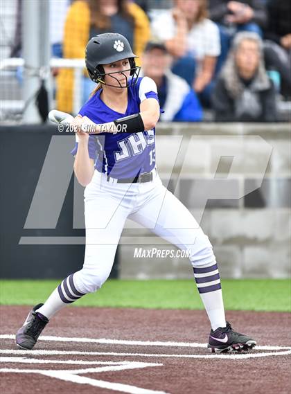 Thumbnail 2 in Jacksboro vs Comanche (UIL 3A Bi-District) photogallery.