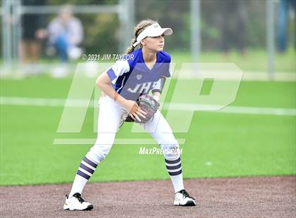 Thumbnail 3 in Jacksboro vs Comanche (UIL 3A Bi-District) photogallery.