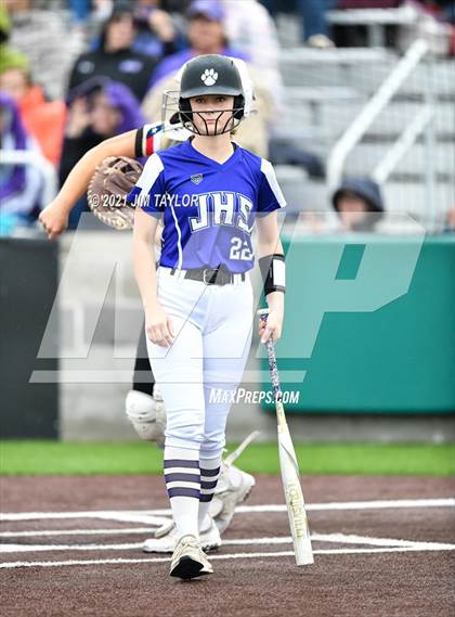 Thumbnail 2 in Jacksboro vs Comanche (UIL 3A Bi-District) photogallery.