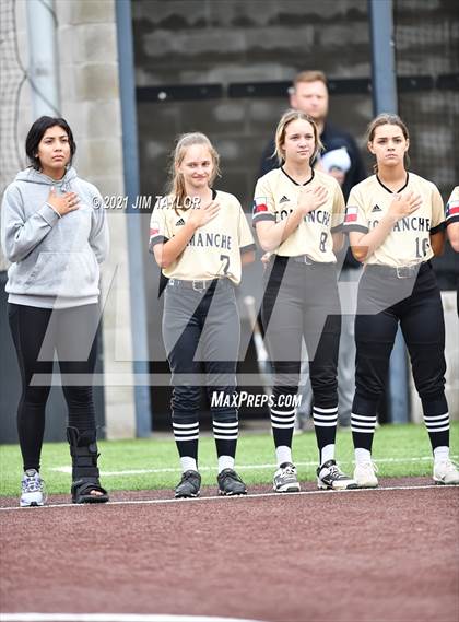 Thumbnail 2 in Jacksboro vs Comanche (UIL 3A Bi-District) photogallery.