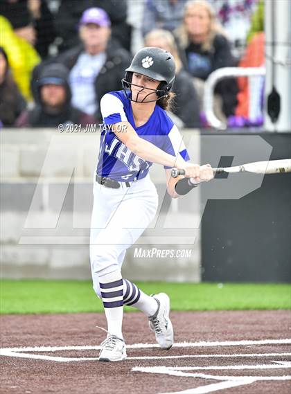Thumbnail 1 in Jacksboro vs Comanche (UIL 3A Bi-District) photogallery.