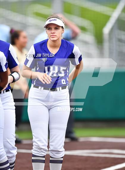 Thumbnail 1 in Jacksboro vs Comanche (UIL 3A Bi-District) photogallery.