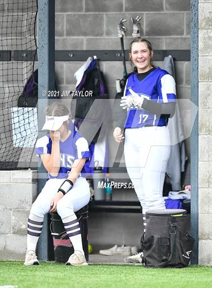Thumbnail 1 in Jacksboro vs Comanche (UIL 3A Bi-District) photogallery.