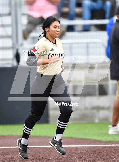 Thumbnail 1 in Jacksboro vs Comanche (UIL 3A Bi-District) photogallery.