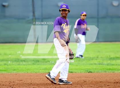 Thumbnail 2 in Firebaugh vs. Lynwood photogallery.