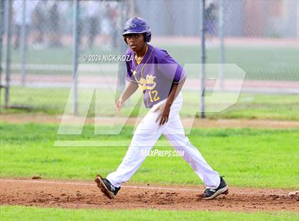 Thumbnail 2 in Firebaugh vs. Lynwood photogallery.