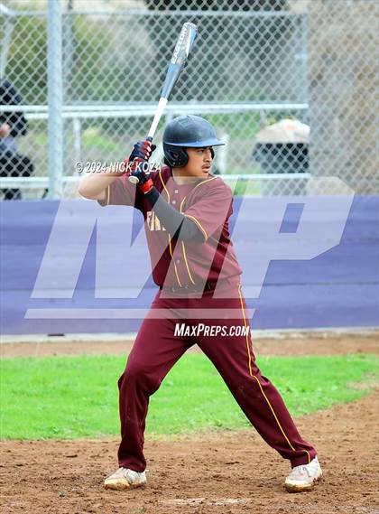 Thumbnail 3 in Firebaugh vs. Lynwood photogallery.