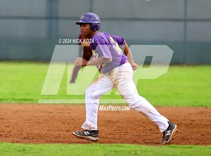 Thumbnail 2 in Firebaugh vs. Lynwood photogallery.