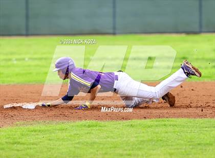 Thumbnail 2 in Firebaugh vs. Lynwood photogallery.