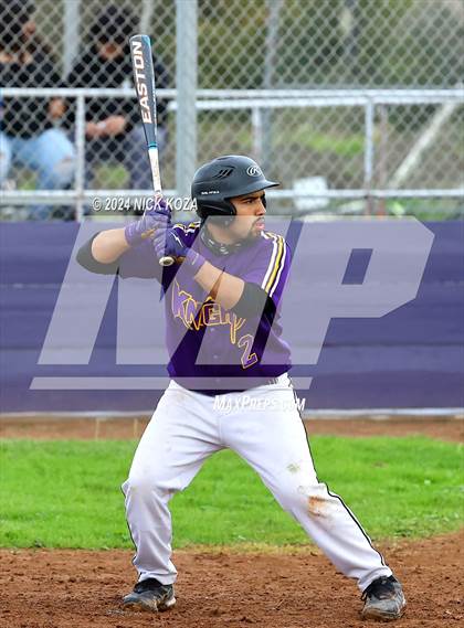 Thumbnail 3 in Firebaugh vs. Lynwood photogallery.