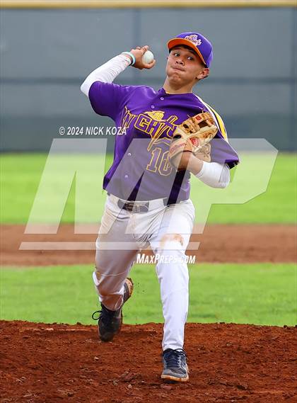 Thumbnail 3 in Firebaugh vs. Lynwood photogallery.
