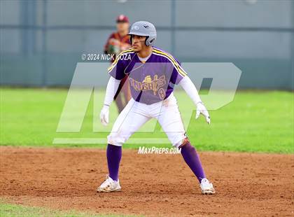 Thumbnail 3 in Firebaugh vs. Lynwood photogallery.