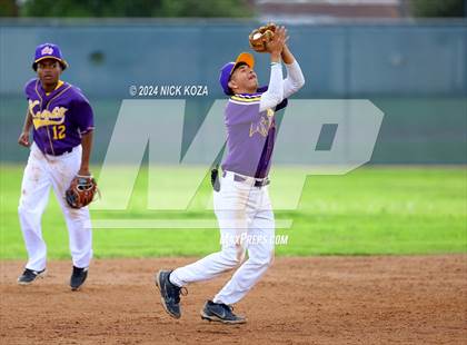 Thumbnail 3 in Firebaugh vs. Lynwood photogallery.
