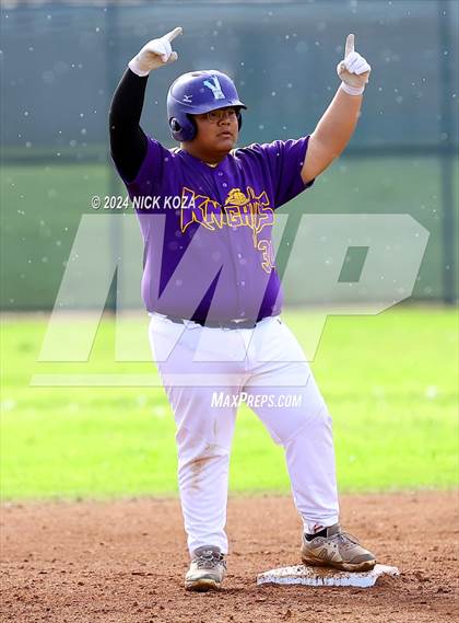 Thumbnail 2 in Firebaugh vs. Lynwood photogallery.