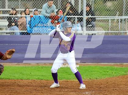 Thumbnail 1 in Firebaugh vs. Lynwood photogallery.