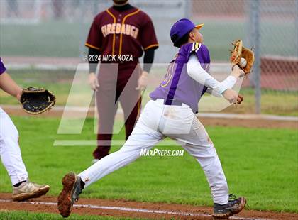 Thumbnail 2 in Firebaugh vs. Lynwood photogallery.