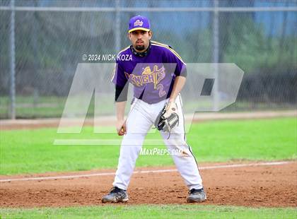 Thumbnail 2 in Firebaugh vs. Lynwood photogallery.