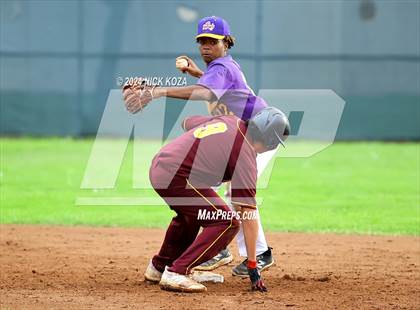 Thumbnail 1 in Firebaugh vs. Lynwood photogallery.
