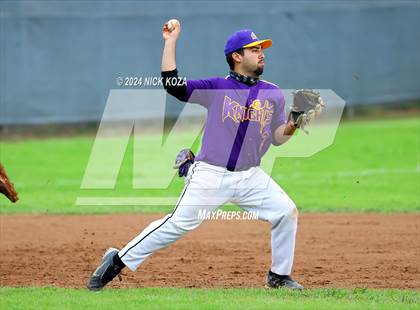 Thumbnail 2 in Firebaugh vs. Lynwood photogallery.